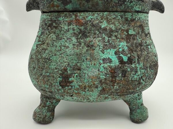 Bronze Wine Vessel, Shang Dynasty Style, China, 19th Century - Image 7