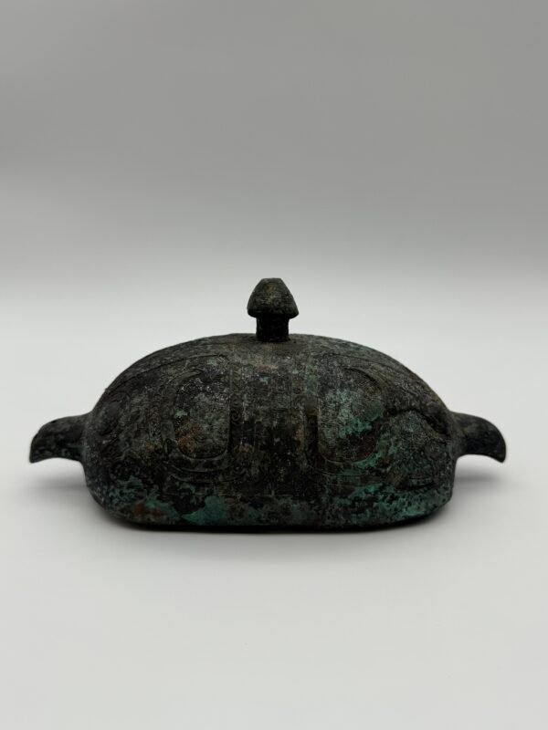 Bronze Wine Vessel, Shang Dynasty Style, China, 19th Century - Image 10