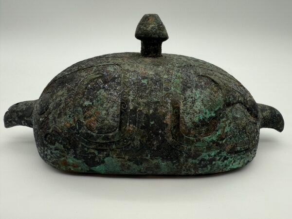 Bronze Wine Vessel, Shang Dynasty Style, China, 19th Century - Image 11