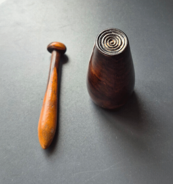 Lignum Vitae Apothecary/Snuff Pestle and Mortar, Early 19th Century - Image 5