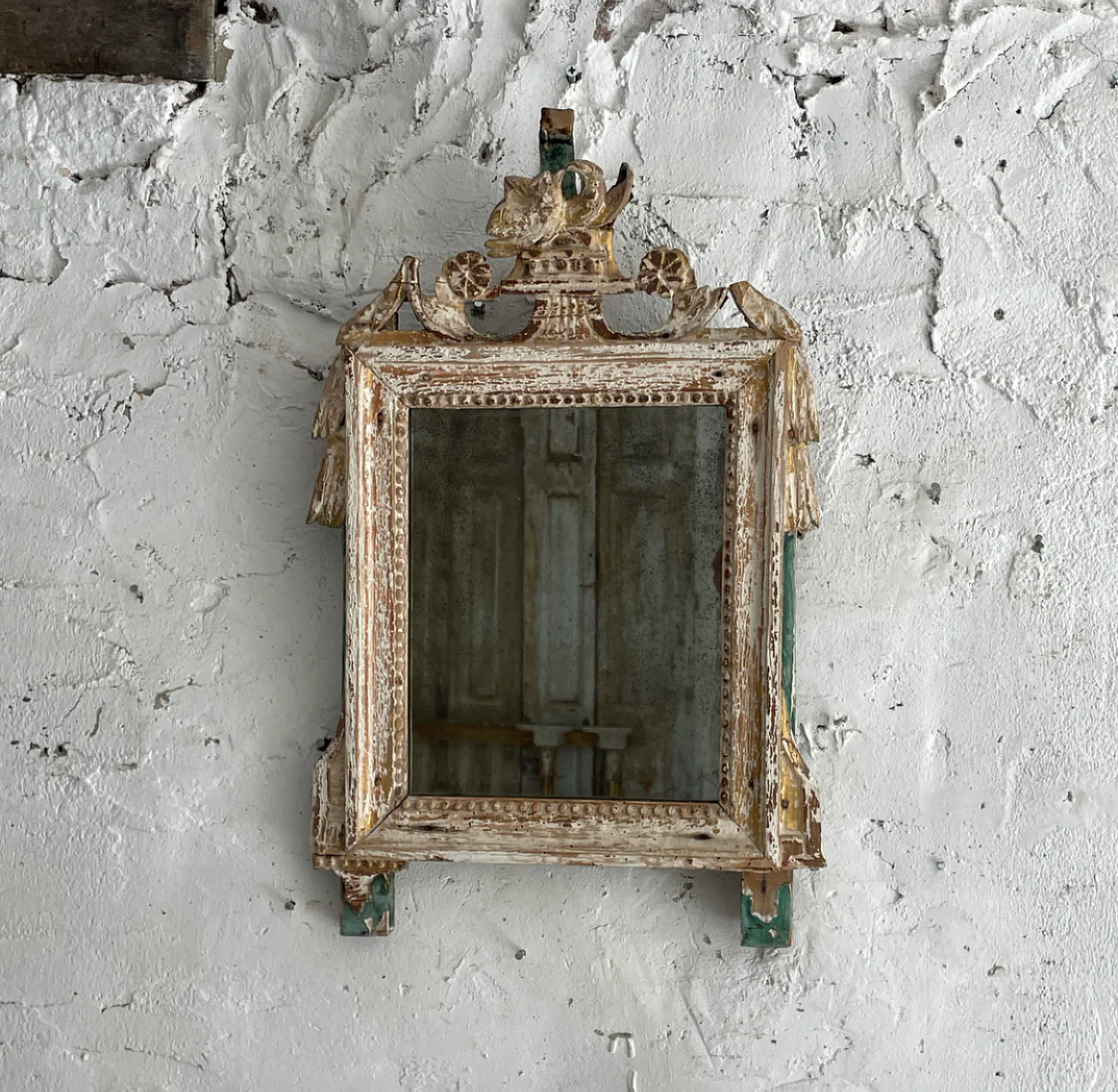 Antique Sourcing and Buying in UK