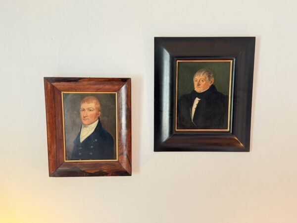 Terrific Pair of Antique 19th Century Half Bust Oil Portraits of 2 Gentlemen - Image 17