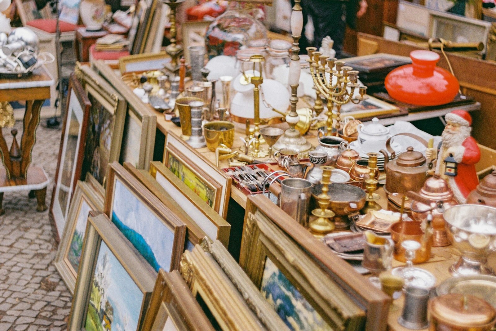 The Ultimate Guide to Buying Antiques and Art Online