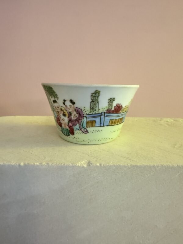 Antique Chinese Famille Rose 'Hundred Boys' Porcelain Bowls – Set of 3 Graduated Size – Qing Dynasty - Image 5